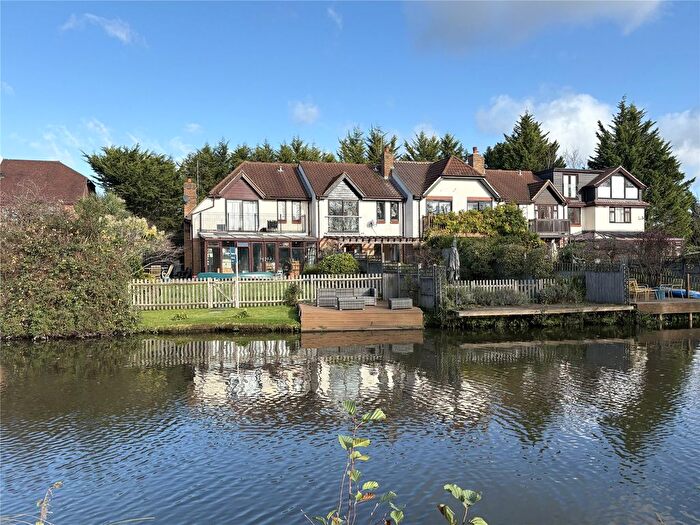 4 Bedroom End Of Terrace House For Sale In Stoughton Road, Guildford, Surrey, GU1