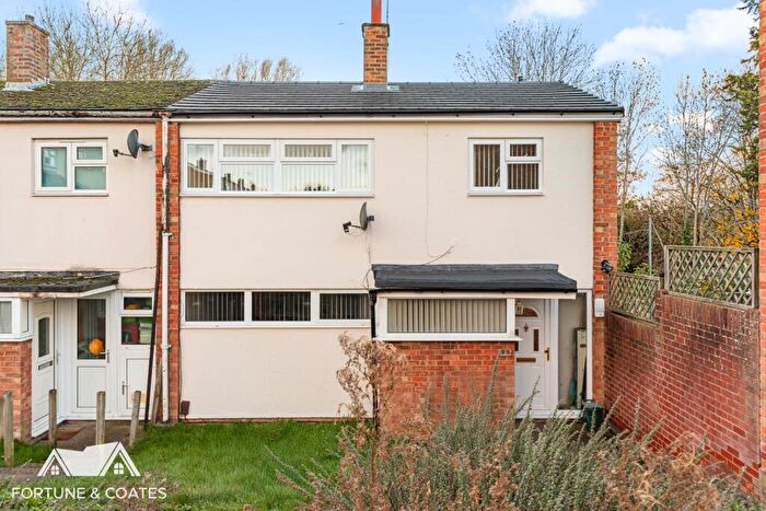 4 Bedroom End Of Terrace House For Sale In Hookfield, Harlow, CM18