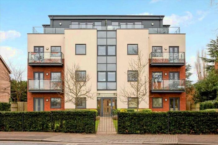 2 Bedroom Flat To Rent In Eastbury Road, Oxhey ., WD19