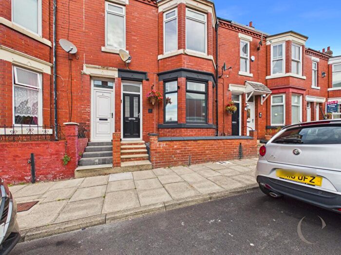 2 Bedroom Flat For Sale In Alverthorpe Street, South Shields, NE33
