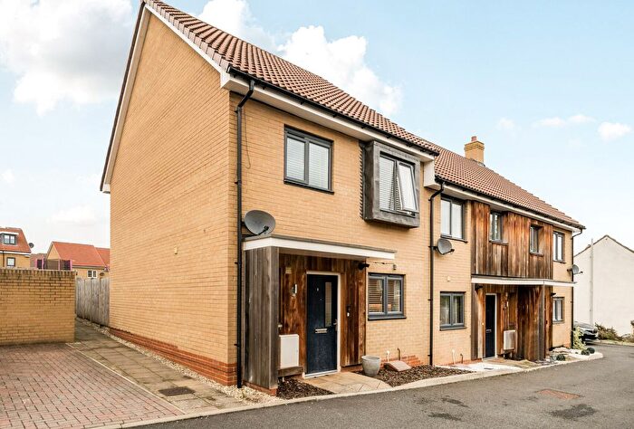 3 Bedroom End Of Terrace House For Sale In Hoopers Walk, Longwell Green, Bristol, Gloucestershire, BS30