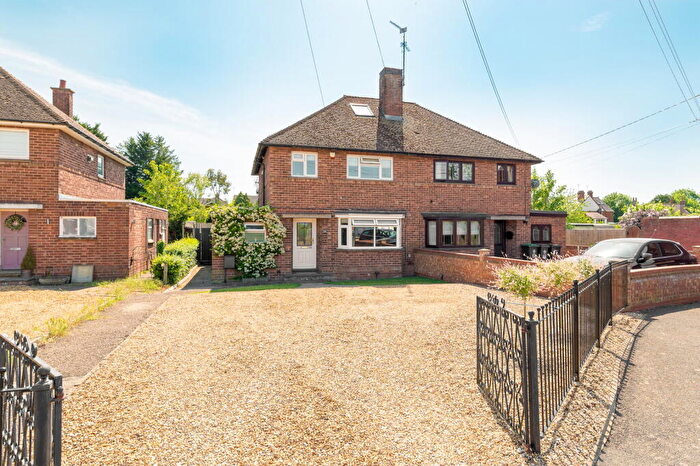 4 Bedroom Semi Detached House For Sale In Highfield Road, Thrapston, NN14