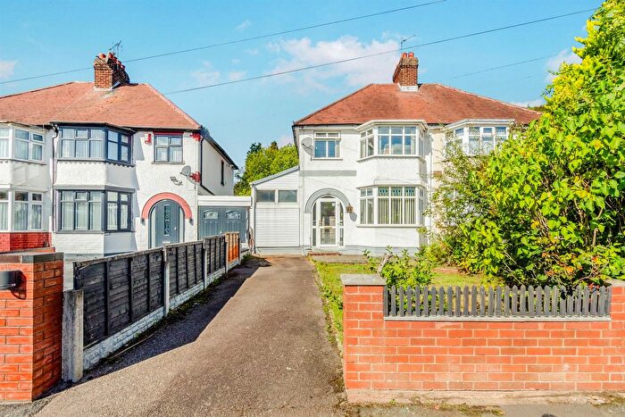 3 Bedroom Semi-detached House For Sale In Rosemary Crescent West, Wolverhampton, WV4