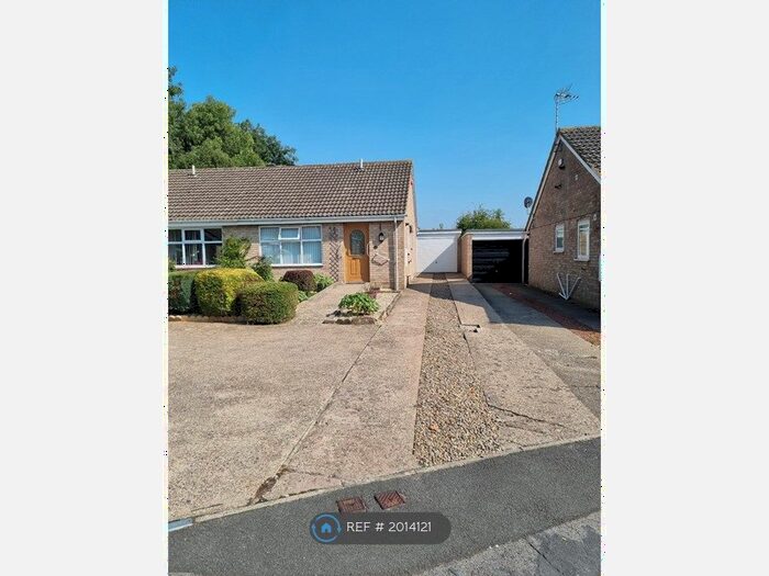 2 Bedroom Bungalow To Rent In Caithness Way, Darlington, DL1