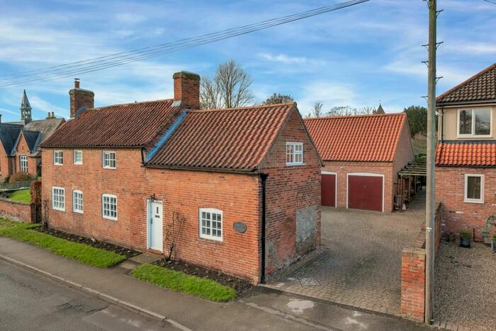 4 Bedroom Detached House For Sale In Inholms Road, Flintham, Newark, NG23