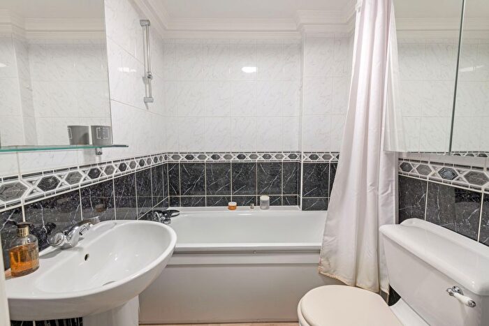 1 Bedroom Flat To Rent In Ebury Street, London, SW1W
