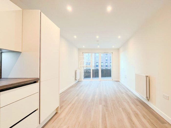 1 Bedroom Flat To Rent In Tansy House, Forest Road, London, E17