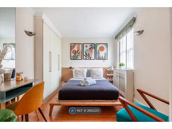 1 Bedroom Flat To Rent In Campden Hill Road, London, W8