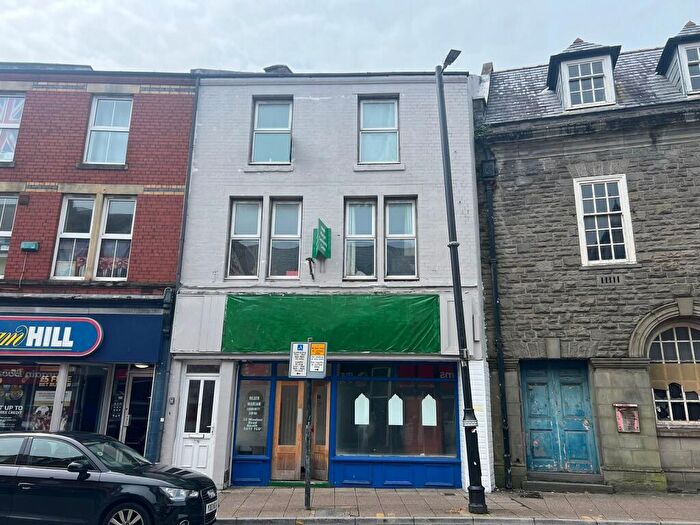 2 Bedroom Flat For Sale In Windsor Road, Neath, Neath Port Talbot., SA11