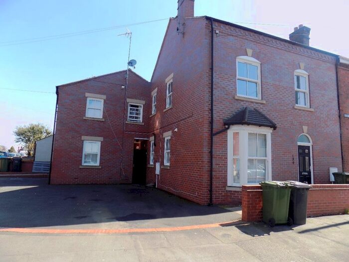 2 Bedroom Flat To Rent In Lea Street, Kidderminster, DY10