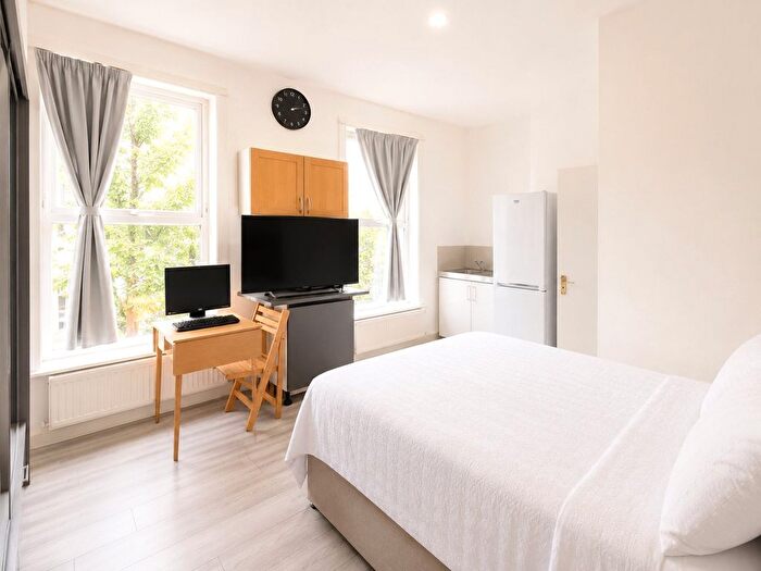 Studio To Rent In Cornwallis Road, Archway, London, N19