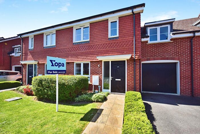 3 Bedroom Terraced House For Sale In Hook Way, Maidstone, ME17