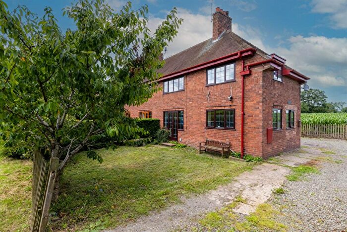 3 Bedroom Semi-Detached House For Sale In Wrenbury Hall Drive, Wrenbury, CW5