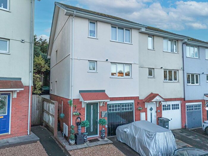 3 Bedroom End Of Terrace House For Sale In Weeksland Road, Torquay, TQ2