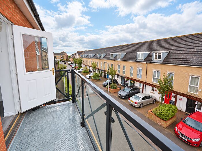 2 Bedroom Flat To Rent In Glandford Way, Chadwell Heath, RM6