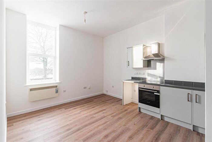 1 Bedroom Flat To Rent In Stanhope Road, South Shields, Tyne And Wear, NE33