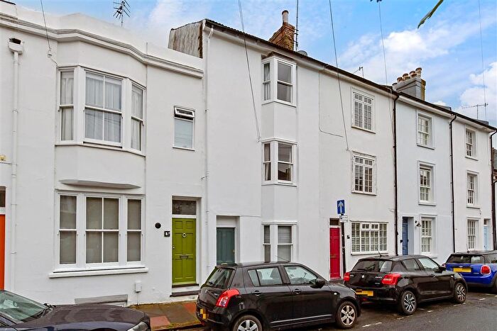 3 Bedroom Terraced House For Sale In North Gardens, Brighton, East Sussex, BN1