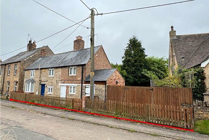 2 Bedroom Detached House For Sale In Cross Lane, Aldwincle, Kettering, NN14