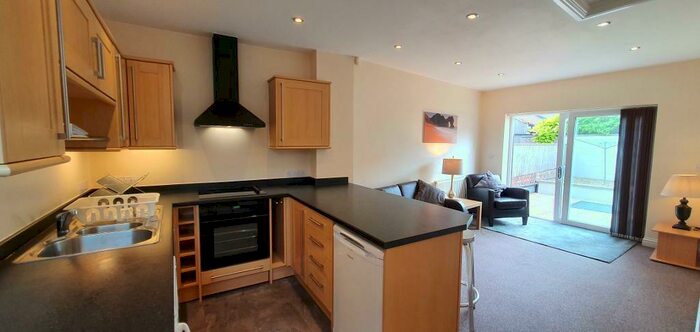1 Bedroom Flat To Rent In Cheltenham Road, Lower Cotham, Bristol, BS6