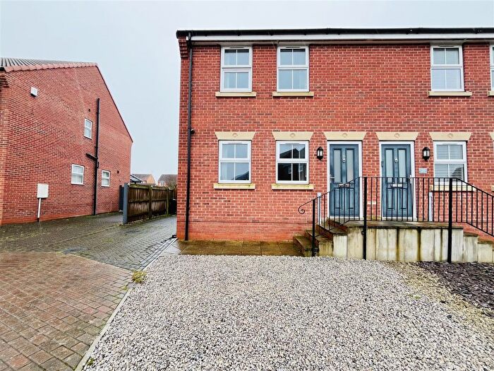 3 Bedroom Semi-Detached House For Sale In Earl Street, Goole, DN14