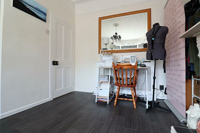 1 Bedroom Flat For Sale In High Street, Shoeburyness, SS3