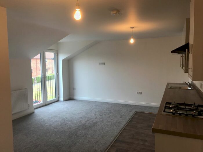 2 Bedroom Flat To Rent In Hendal Rise, Hendal Lane, Wakefield, WF2