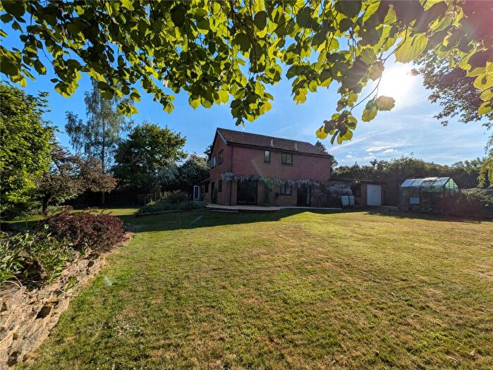 5 Bedroom Detached House For Sale In Ashford Hill Road, Ashford Hill, Thatcham, Berkshire, RG19