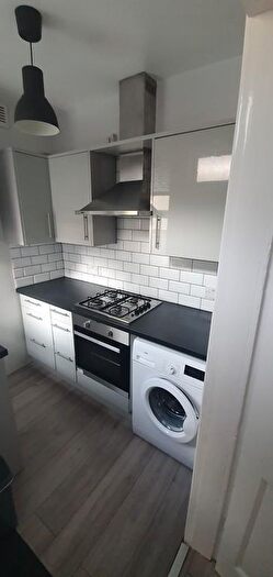 3 Bedroom Semi-Detached House To Rent In Priestley Street, Sheffield, S2