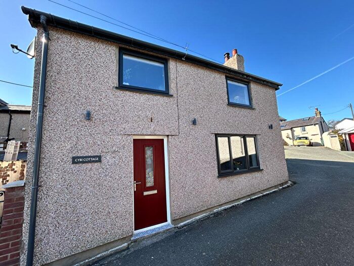 3 Bedroom Cottage For Sale In Pen Y Parc Terrace, Penrhynside, LL30