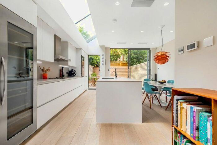 5 Bedroom Terraced House To Rent In Osward Road, Wandsworth Common, London, SW17