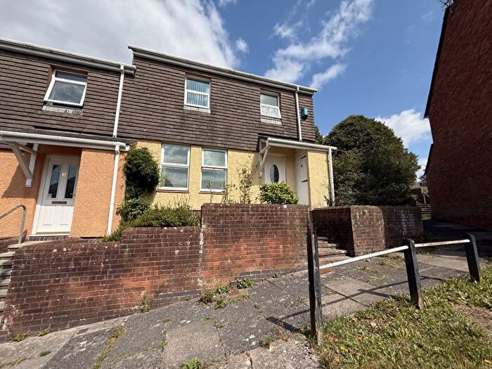 3 Bedroom End Terrace House For Sale In Culdrose Close, Plymouth, PL5
