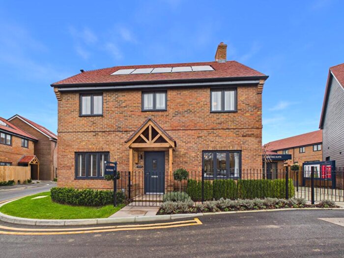4 Bedroom Detached House For Sale In Thistley Close, Lyminge, Folkestone, Kent, CT18