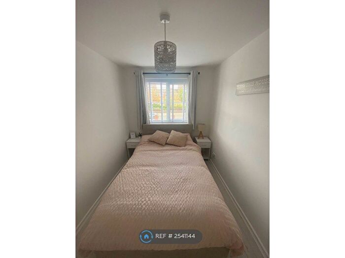 2 Bedroom Flat To Rent In Armstrong Quay, Liverpool, L3