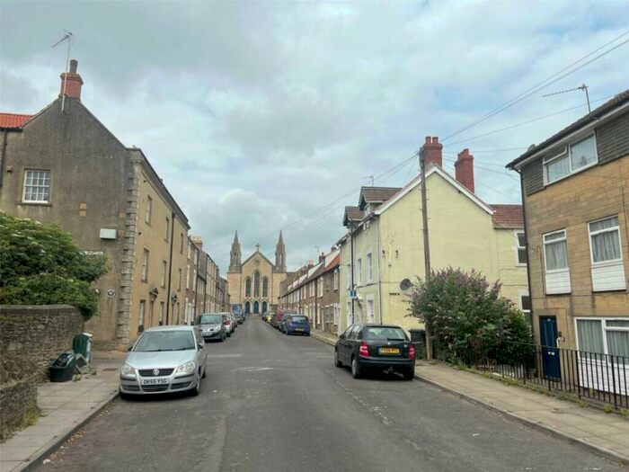 2 Bedroom Maisonette To Rent In Trinity Street, Frome, BA11