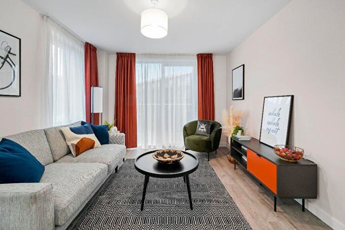 1 Bedroom Apartment To Rent In New Maker Yards, M5