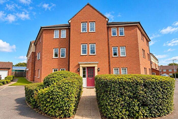 2 Bedroom Flat For Sale In Warmington Avenue, Grantham, NG31
