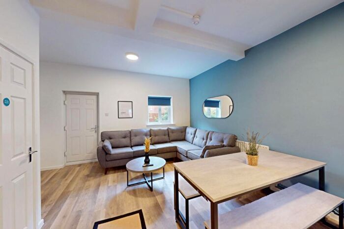 6 Bedroom House To Rent In A, Gamble Street, NG7