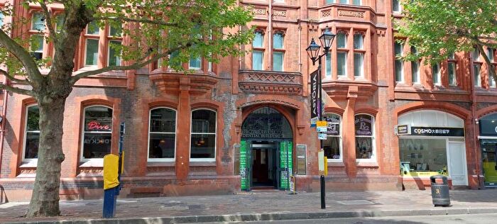 Studio To Rent In Guildhall Walk, Portsmouth, PO1