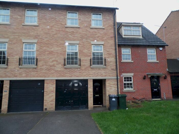4 Bedroom Terraced House To Rent In Crofters Court, Balby, Doncaster, DN4