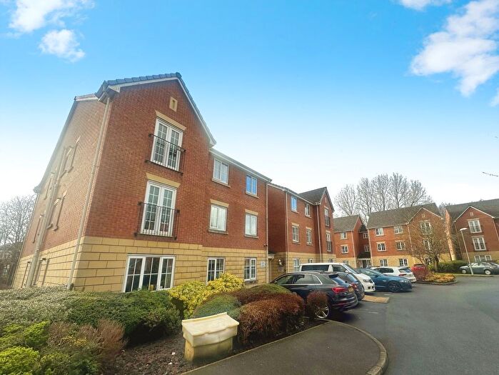 2 Bedroom Flat To Rent In Godolphin Close, Eccles, Manchester, M30