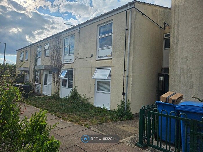 2 Bedroom Flat To Rent In Milwards, Harlow, CM19