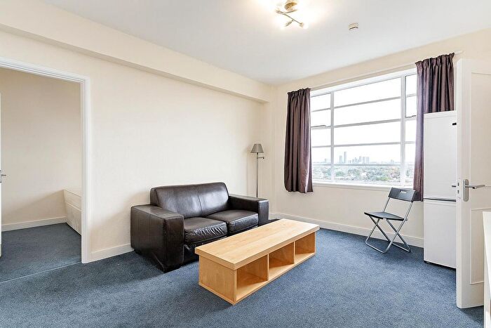 1 Bedroom Flat To Rent In Kings Court Hamlet Gardens, London, W6