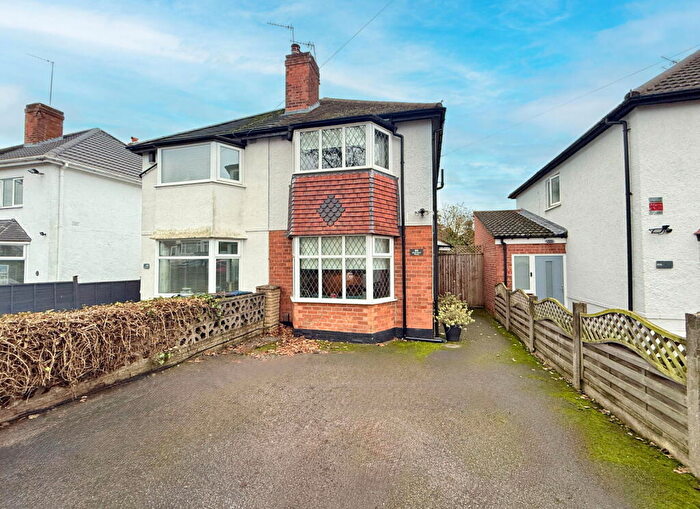 2 Bedroom Semi Detached House For Sale In Blythsford Road, Hall Green, B28