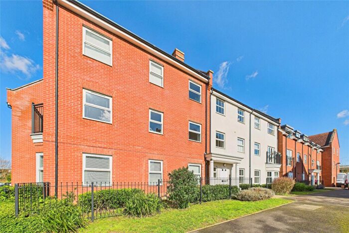 2 Bedroom Apartment To Rent In Ashville Way, Wokingham, Berkshire, RG41