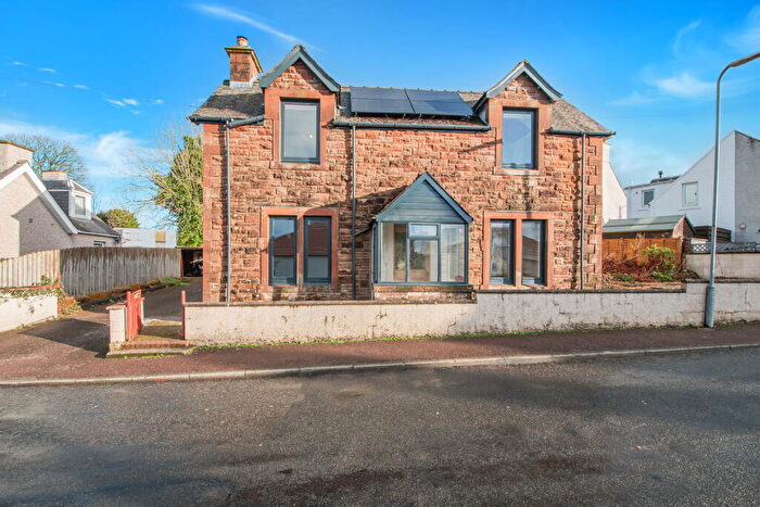 4 Bedroom Detached House For Sale In Dunmuir Road, Castle Douglas, DG7