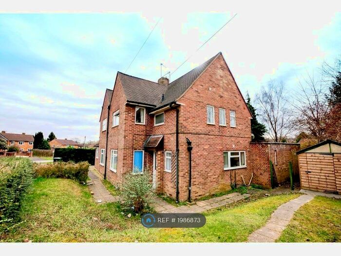 5 Bedroom Semi-Detached House To Rent In Fox Lane, Winchester, SO22