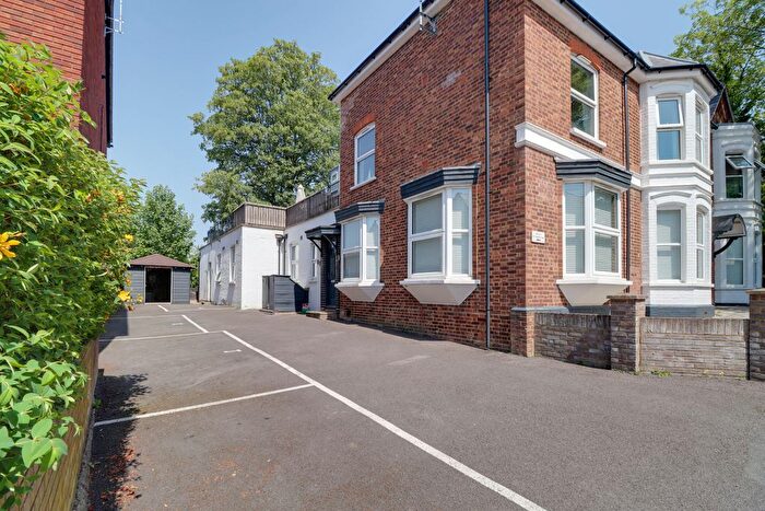 1 Bedroom Flat To Rent In Vaughan Road, Harpenden, Harpenden, AL5