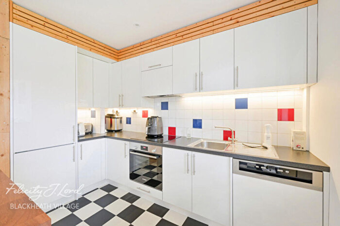 3 Bedroom Semi Detached House For Sale In Holburne Road, London, SE3