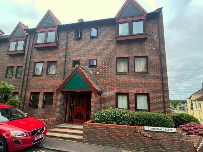 Apartment To Rent In Flat, Adams Court, Cumberland Place, Bristol, BS8