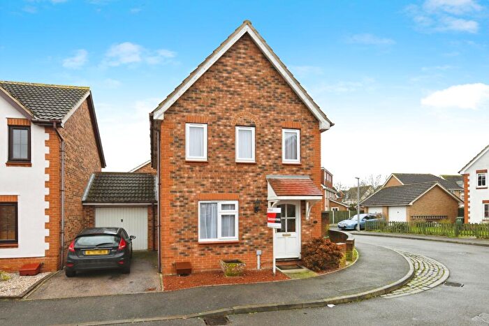 3 Bedroom Detached House For Sale In Dapifer Drive, Braintree, Essex, CM7